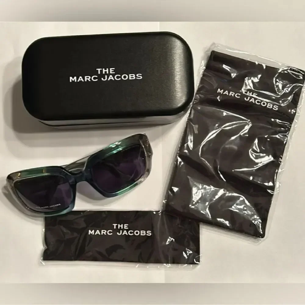 Marc Jacobs Green/Grey Sunglasses. NWOT